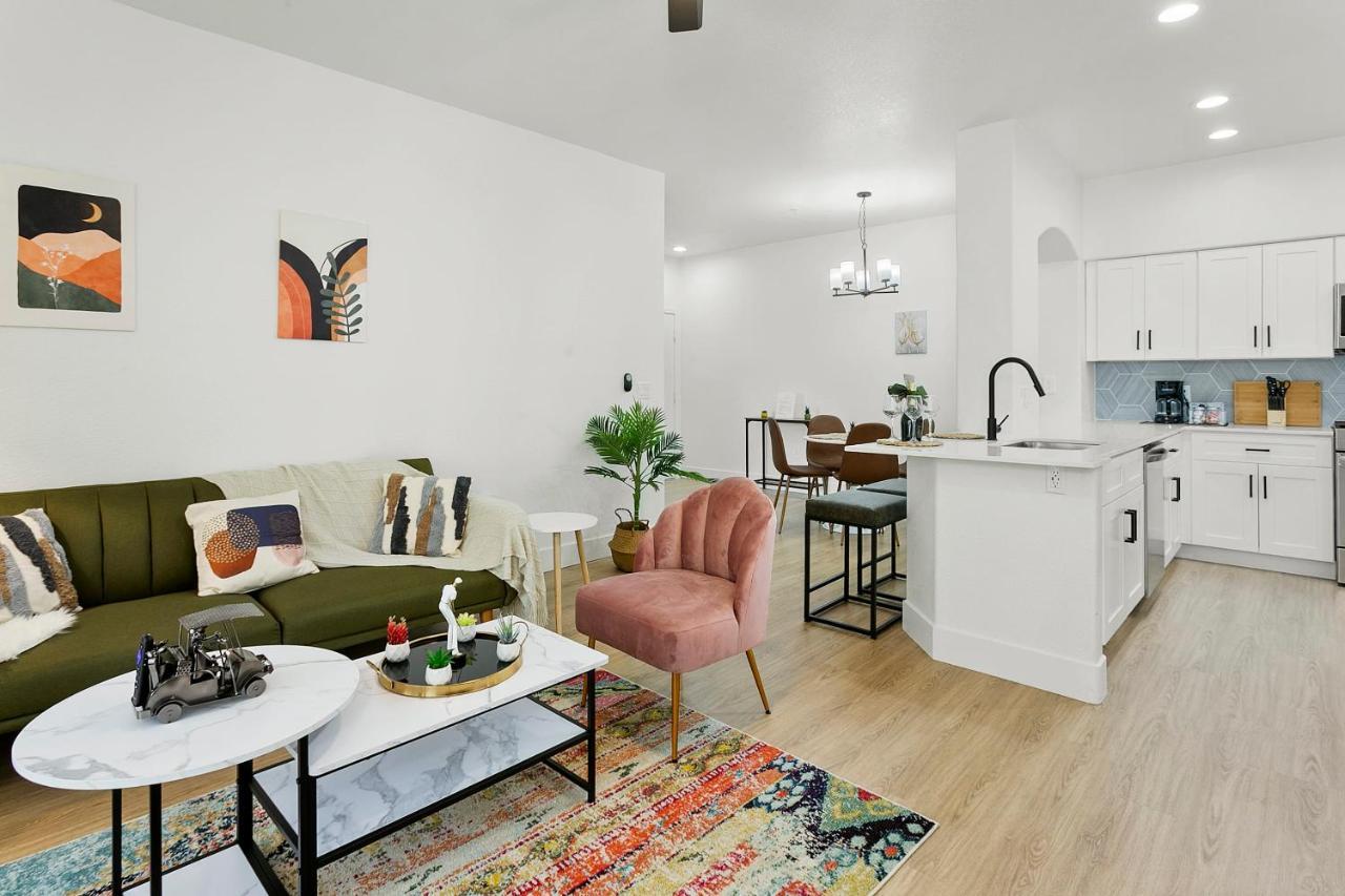Cozysuites Glendale By The Stadium With Pool 10 المظهر الخارجي الصورة