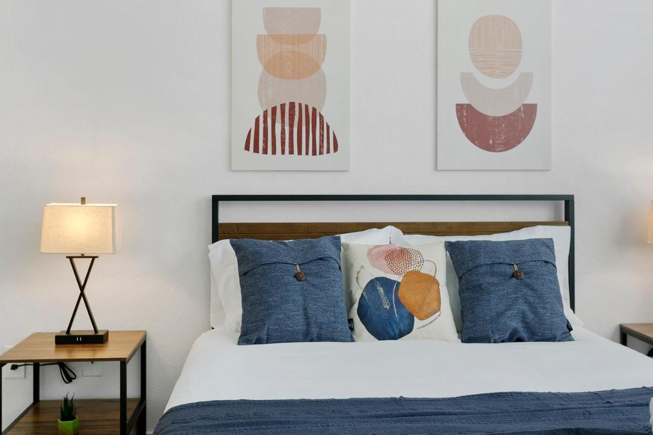 Cozysuites Glendale By The Stadium With Pool 10 المظهر الخارجي الصورة